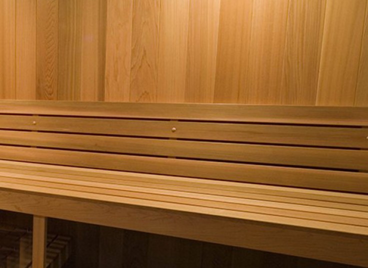 استخر سرپوشیده دیهیم