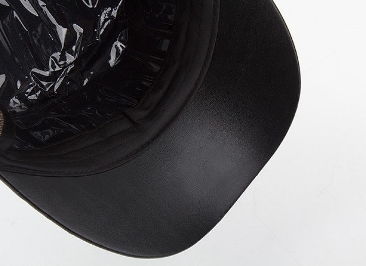 کلاه لبه دار زمستانی