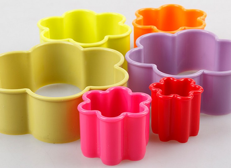 قالب شیرینی و غذا