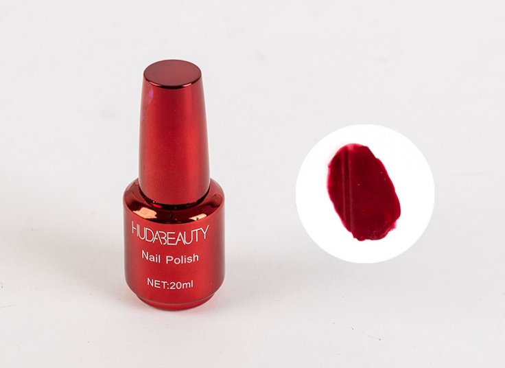 لاک ناخن Huda Beauty