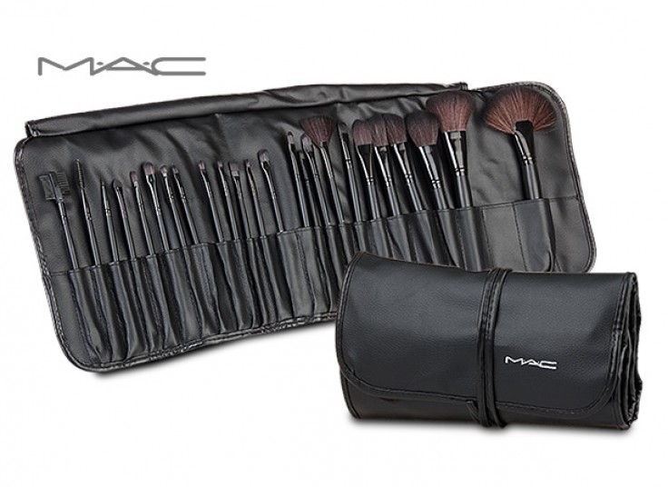 پکیج برس آرایشی رولی Mac