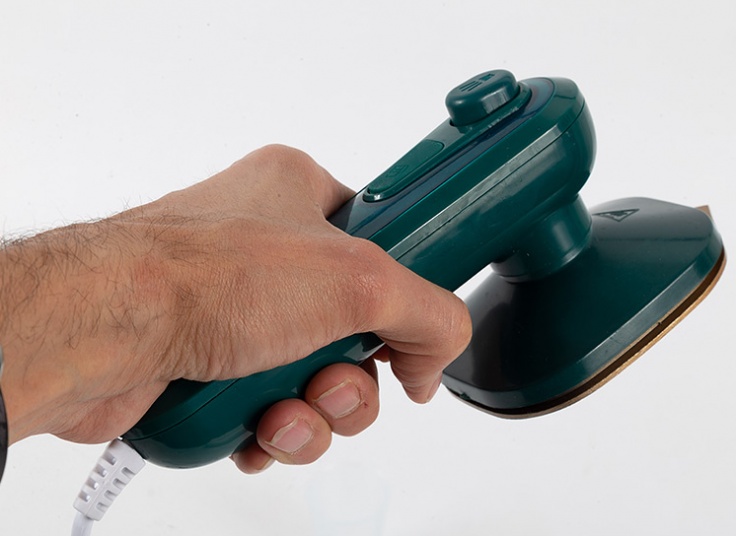 اتو لباس مسافرتی