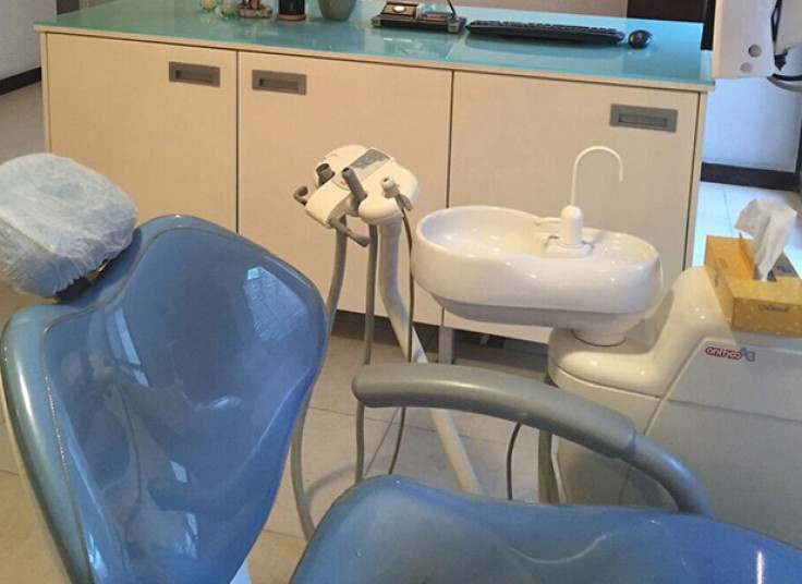 جرم گیری با بروساژ در کلینیک دکتر کازرانی