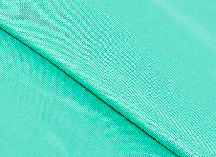 تاپ ورزشی زنانه طرح Reebok