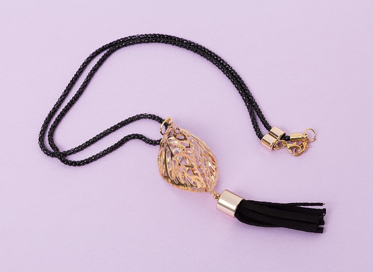 گردنبند زنانه Leaf