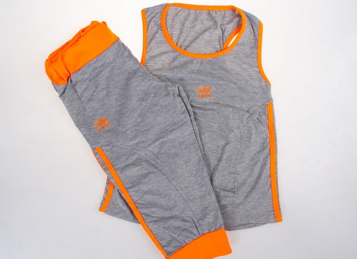 تاپ و برمودا زنانه طرح adidas