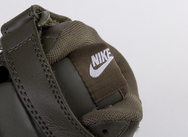 کتانی ساقدار زنانه Nike