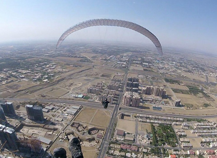 پاراگلایدر خلبان مختاری