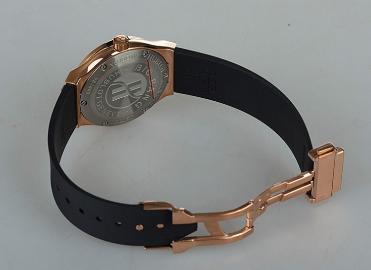 ساعت مچی زنانه و مردانه HUBLOT