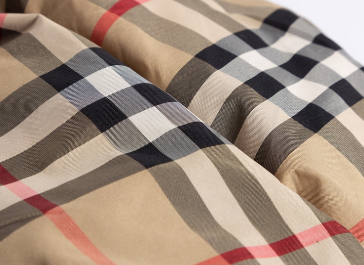 شلوارک ورزشی طرح Burberry