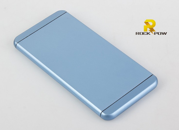 پاور بانک طرح آیفون ROCK POWER