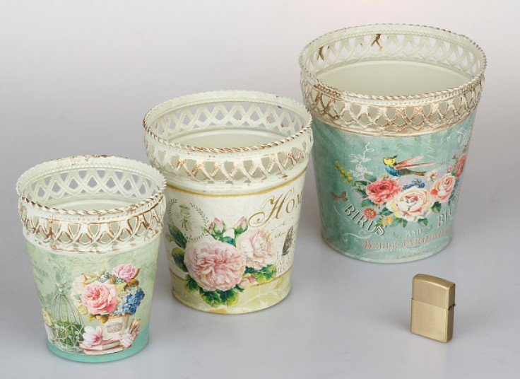 گلدان فلزی طرحدار