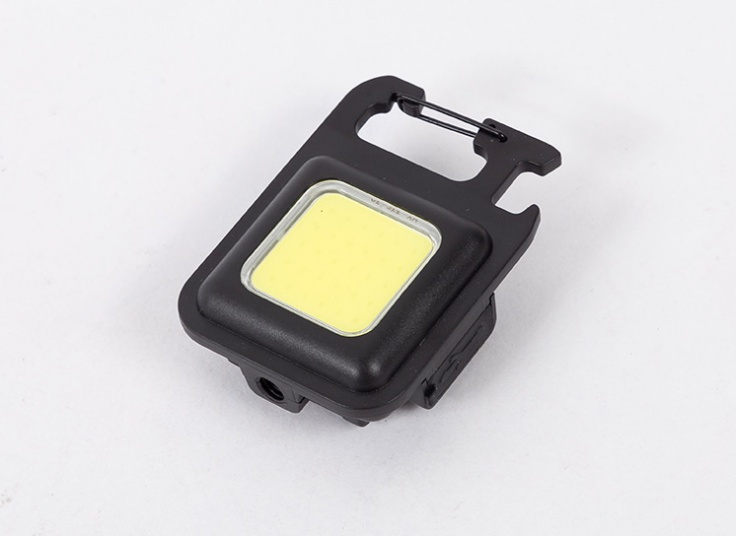 جاکلیدی چراغ قوه دار