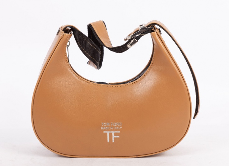 کیف هلالی زنانه TOM FORD