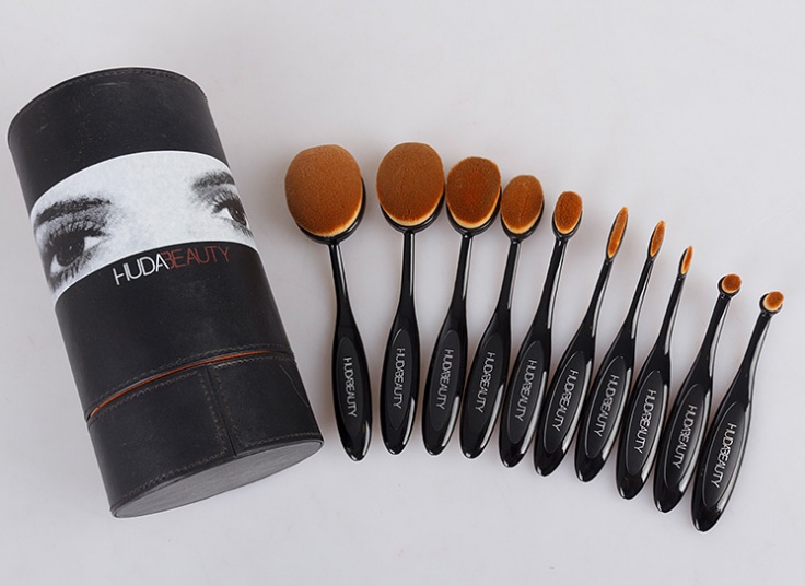 ست براش آرایشی چرمی Huda Beauty