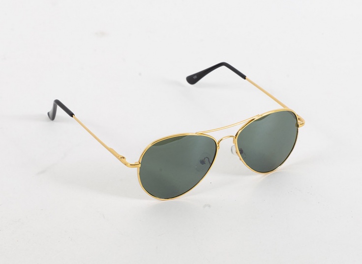عینک آفتابی طرح Ray Ban سری T