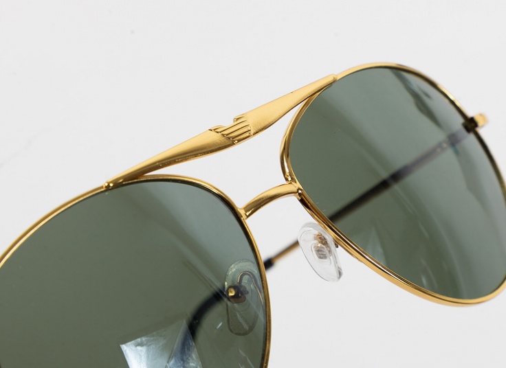 عینک آفتابی طرح Ray Ban سری T