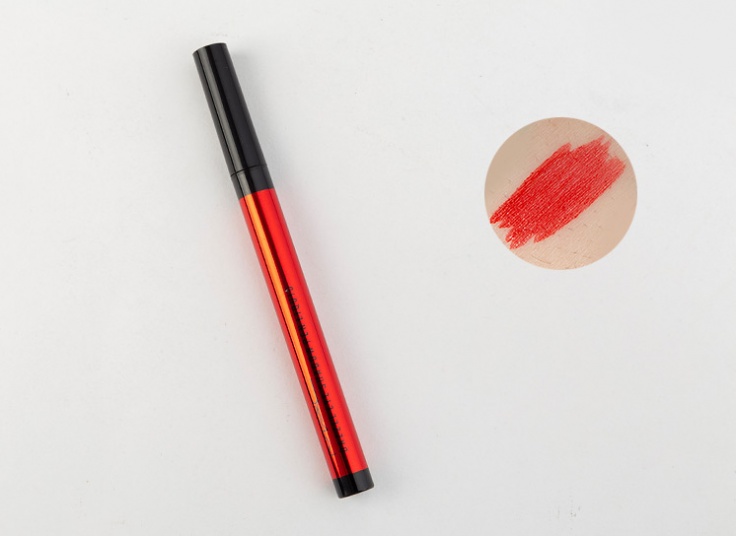 خط چشم ماژیکی M.A.C