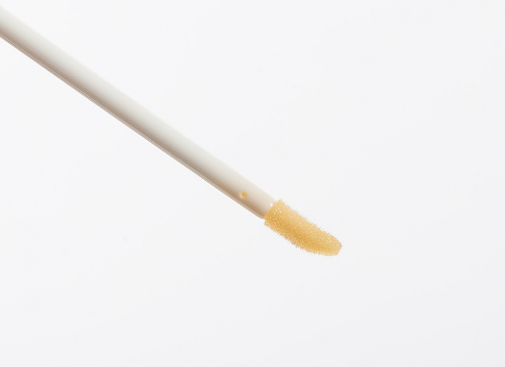 برق لب حجم دهنده Karite