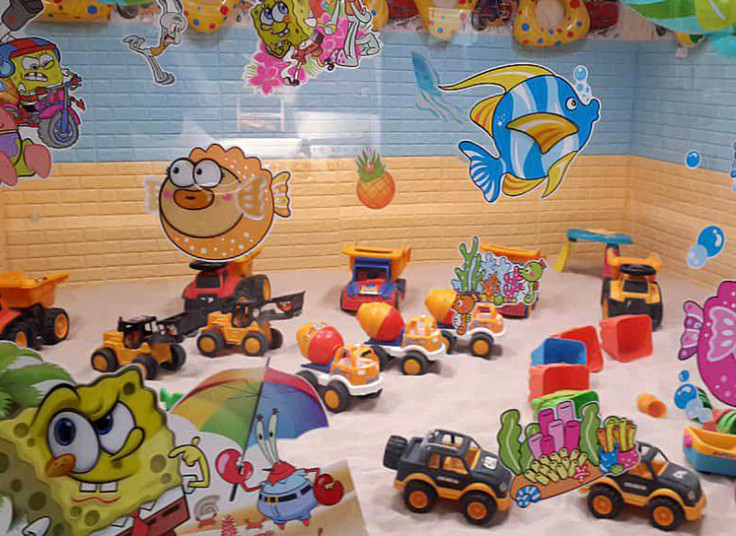 خانه بازی ماسه آفتابی