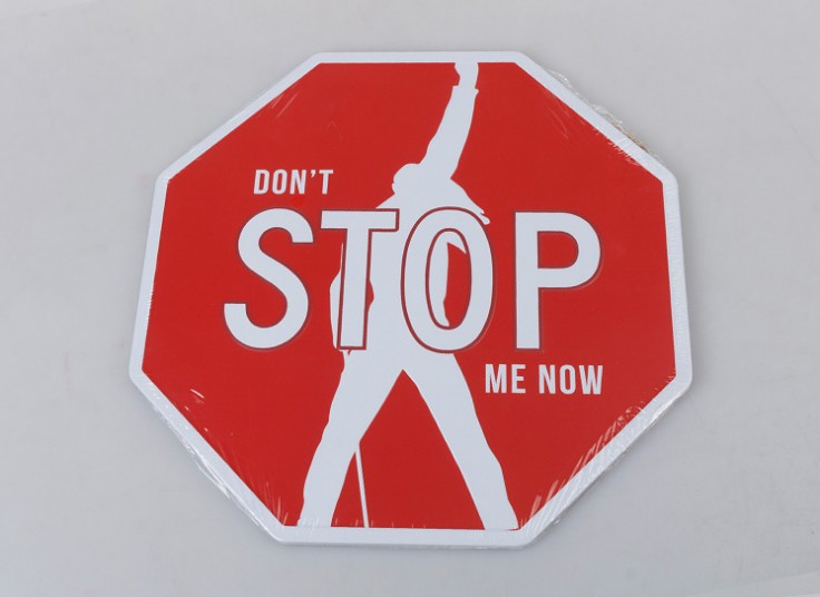 تابلو فلزی برجسته