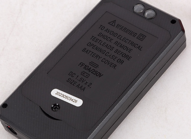 مولتی متر دیجیتال تول تاپ مدل ET8134