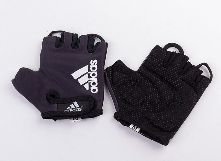 دستکش ورزشی