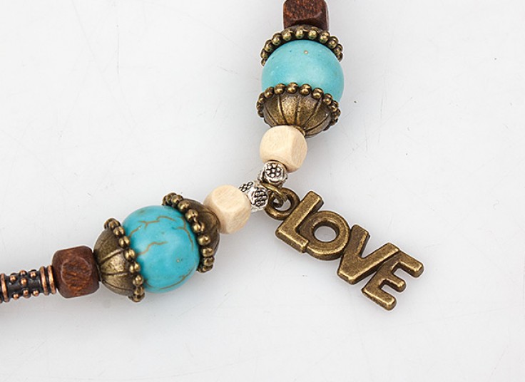 گردنبند چوبی 