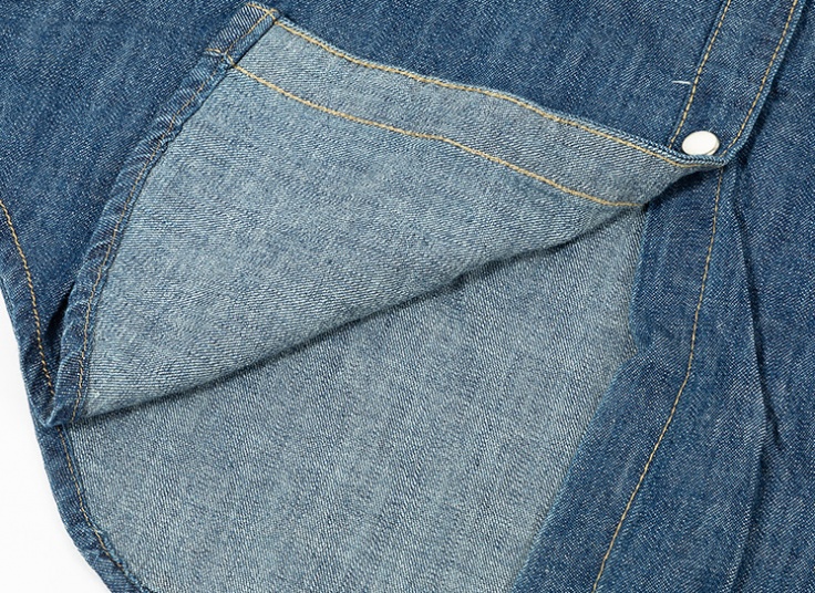 مانتو جین Levis