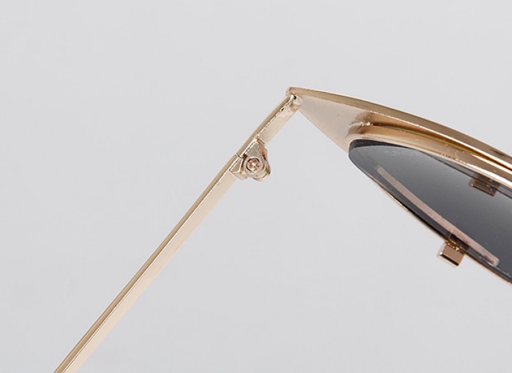 عینک آفتابی طرح Tom Ford