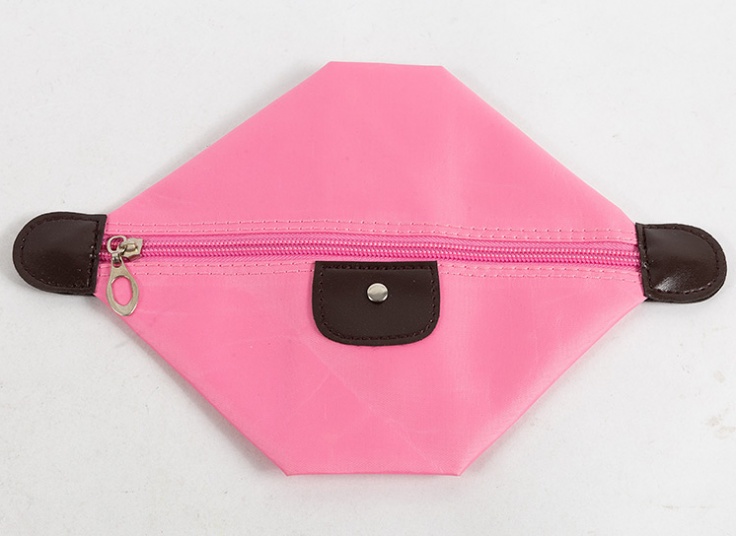 کیف لوازم آرایش برزنتی