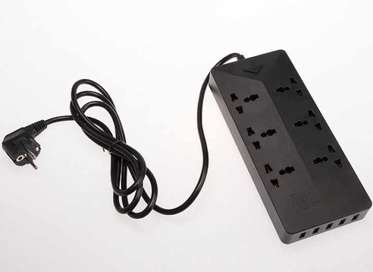 چندراهی برق Remax مدل RU-S4