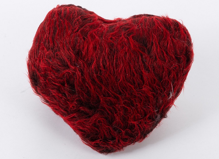 کوسن طرح قلب پولیشی