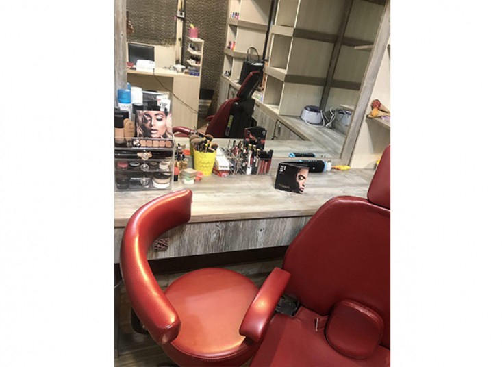 سالن زیبایی فرزانه