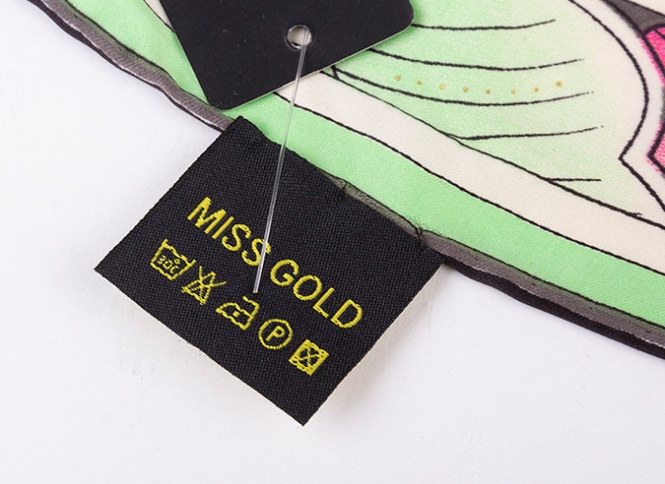 انواع روسری طرحدار زنانه