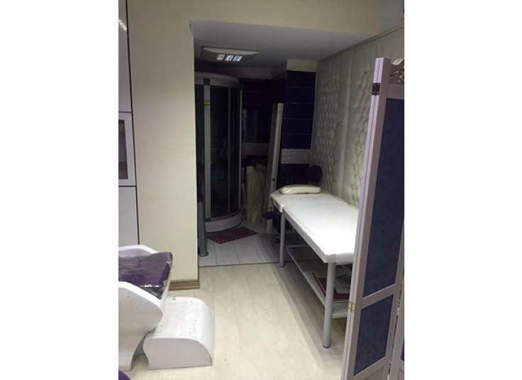 هیدرودرم در سالن رویای سپید