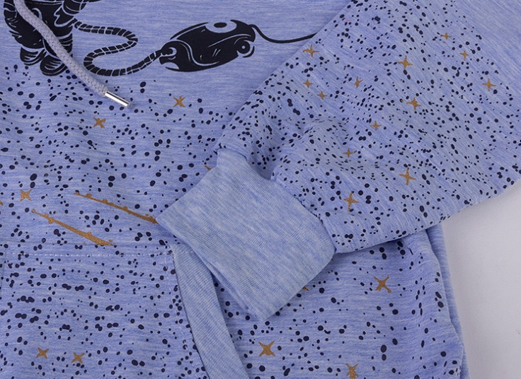 هودی کلاهدار Astronaut