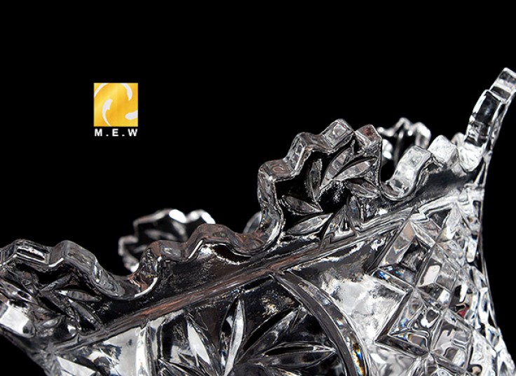 شکلات خوری پایه دار تاجی MEW