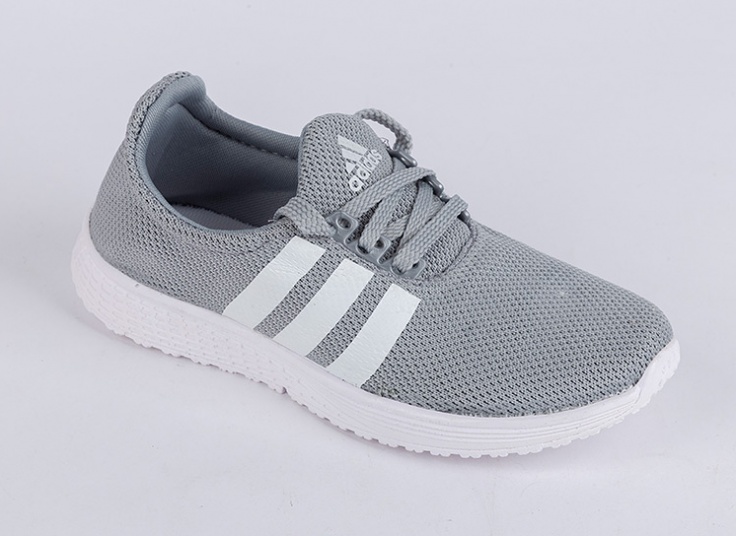 کتانی زنانه Adidas