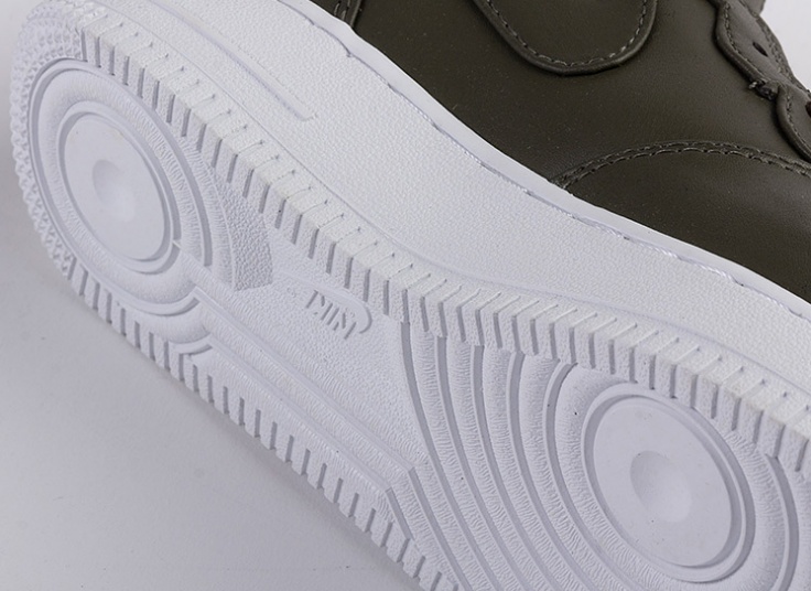 کتانی ساقدار زنانه Nike