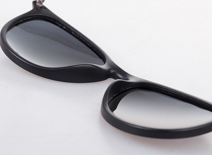 عینک آفتابی پلورایز طرح Tailoring