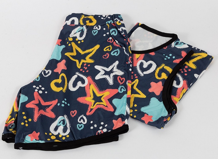 ست تاپ و شورتک طرحدار زنانه