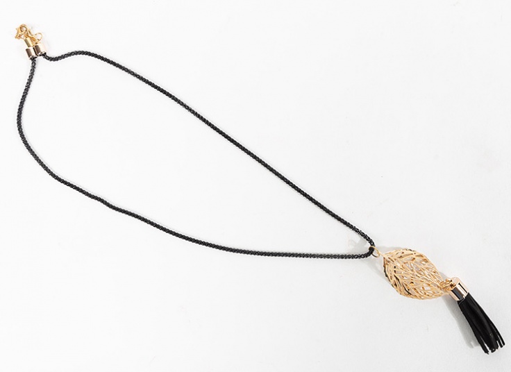 گردنبند زنانه Leaf
