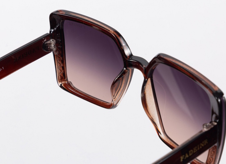 عینک آفتابی زنانه Fadeinr مدل 3480-1