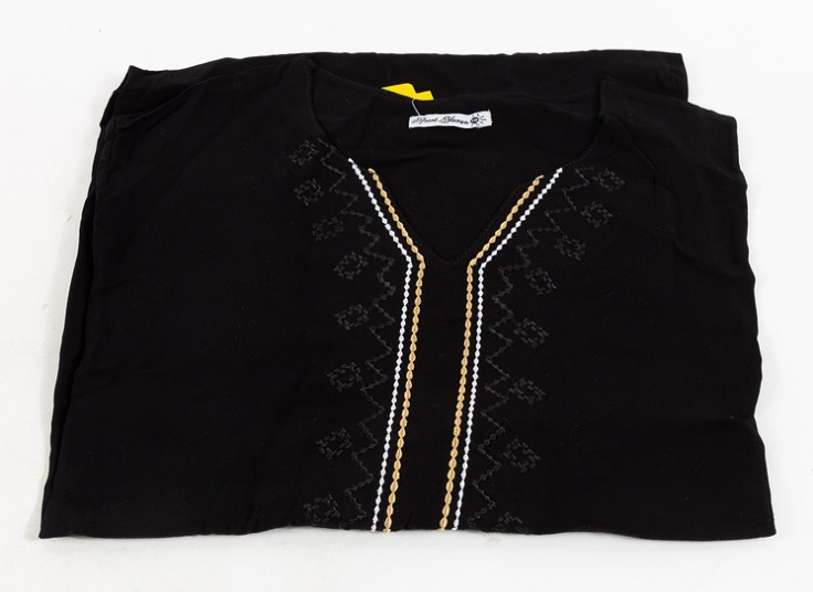 مانتو نخی یقه گلدوزی