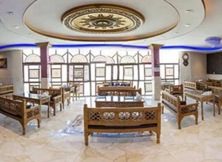 دیزی چای و قلیان سفره خانه یلدا