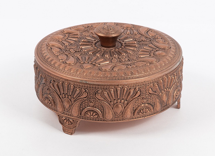 ظرف شکلات خوری طلایی