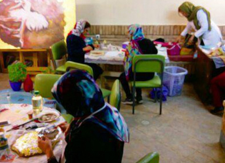 آموزش مجسمه و نقاشی مجتمع فرهنگی مهراندخت