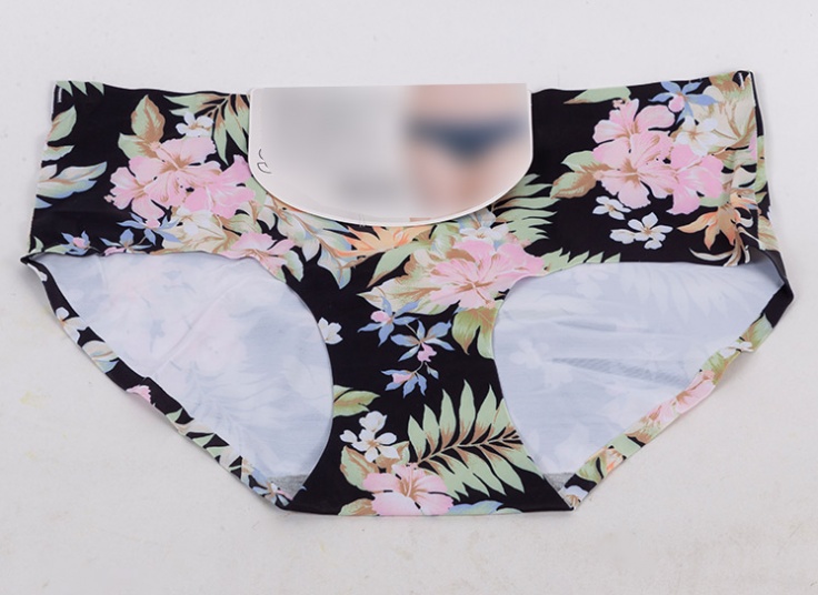 لباس زیر زنانه بدون دوخت Hana