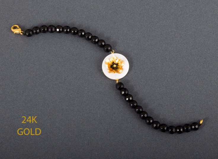 دستبند با گل روکش طلا